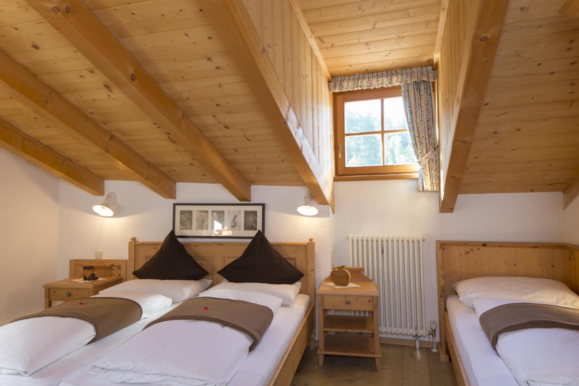 Appartement Pichler Dobbiaco Szoba fotó